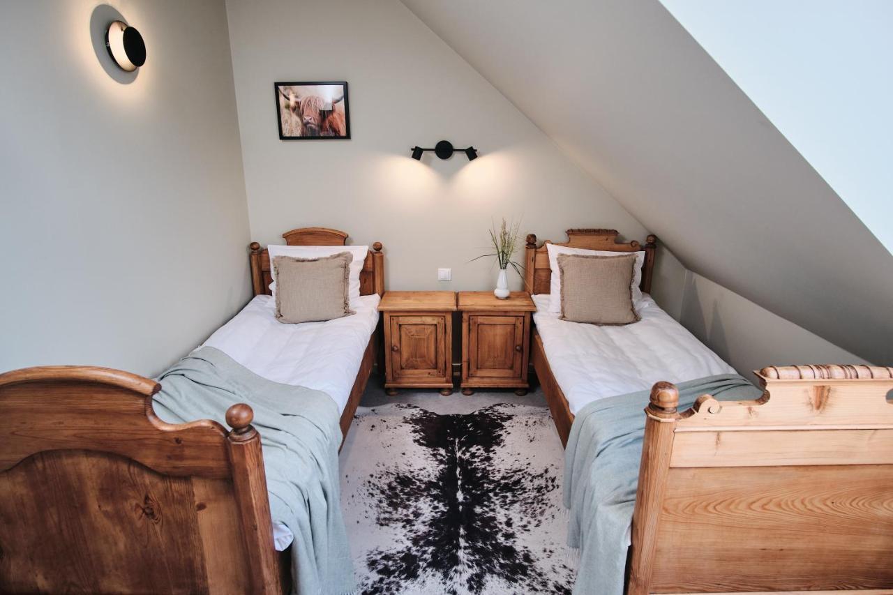 Hotel Pernigele Yelgavkrasty 외부 사진