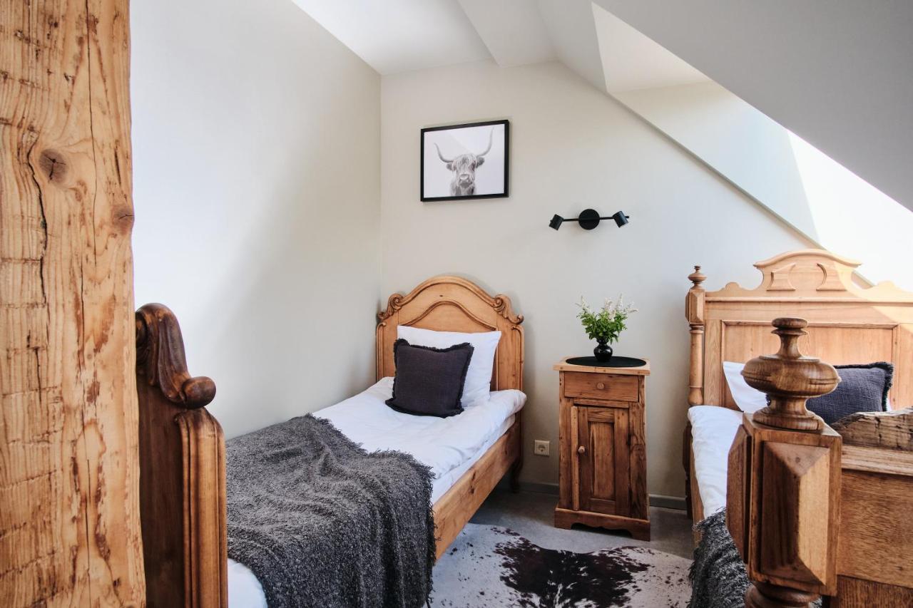Hotel Pernigele Yelgavkrasty 외부 사진
