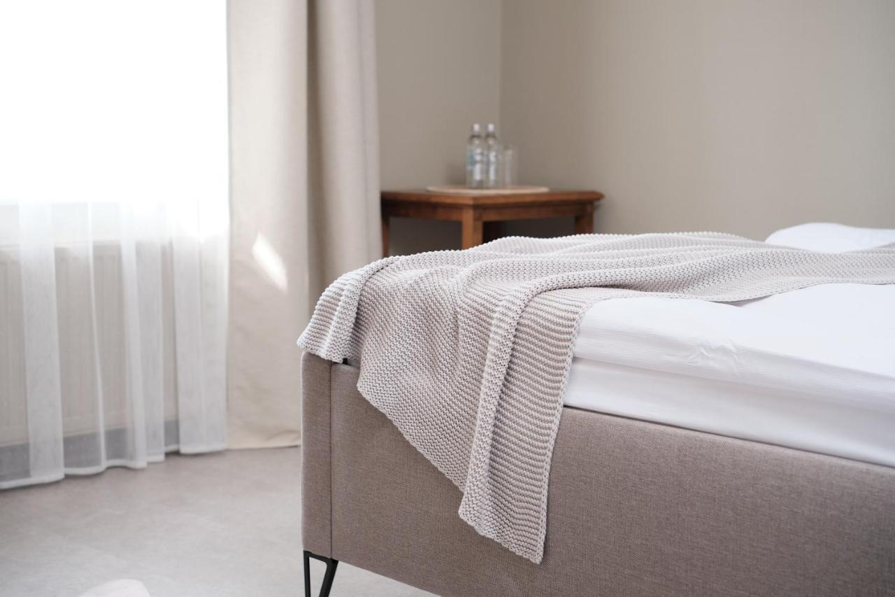 Hotel Pernigele Yelgavkrasty 외부 사진